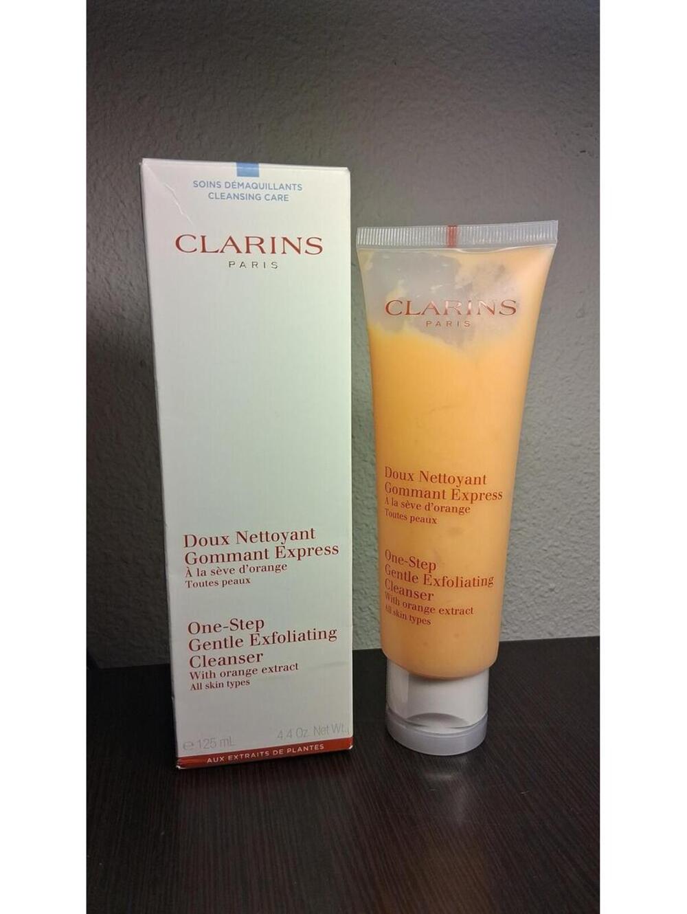 Clarins Gentle Exfoliating Cleanser w Orange Extract  125 mL
